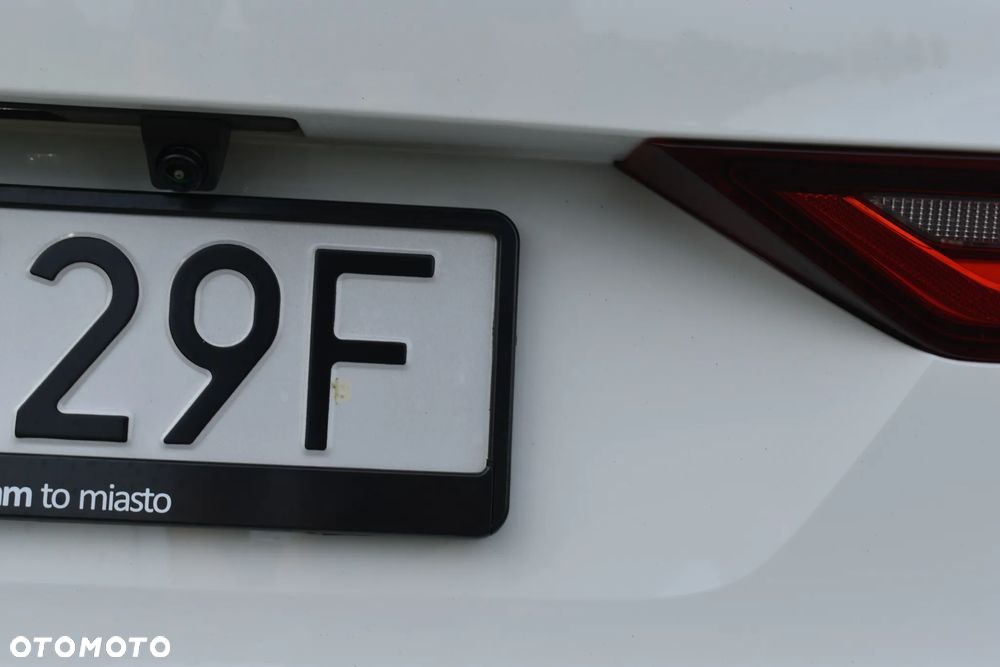 Volvo V90 D4 Momentum Pro - 29