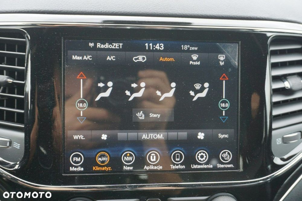 Jeep Grand Cherokee - 23