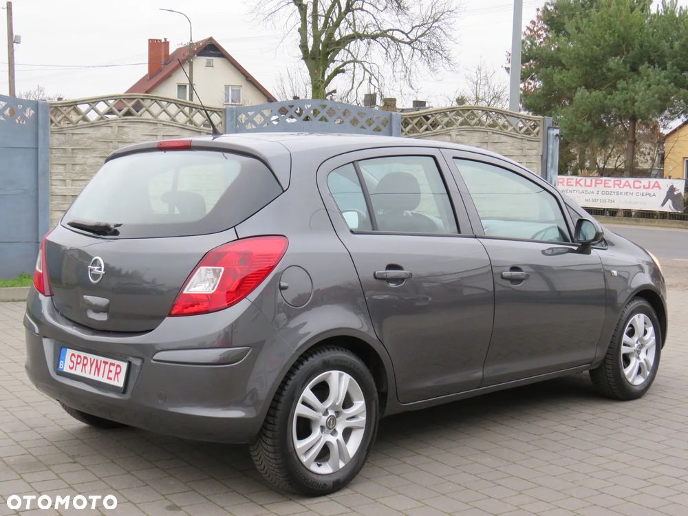 Opel Corsa 1.2 16V Cosmo - 14
