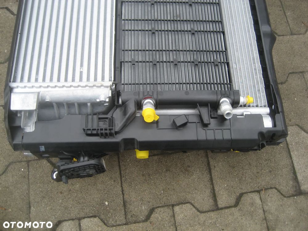 bmw 2 u06 x1 u11 f70 mini f65 22-26r benzyna chłodnica wody wentylator 5a7ee95 1999 5yy1380b 4a10605 wersja usa - 12