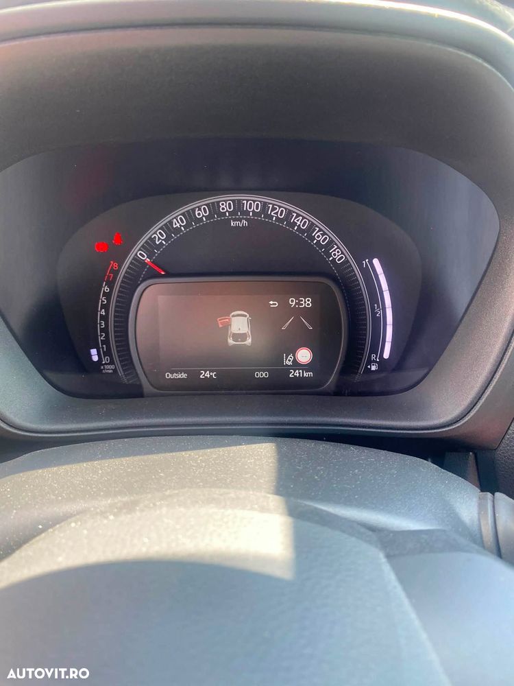 Toyota Aygo X 1.0l MT Active - 18