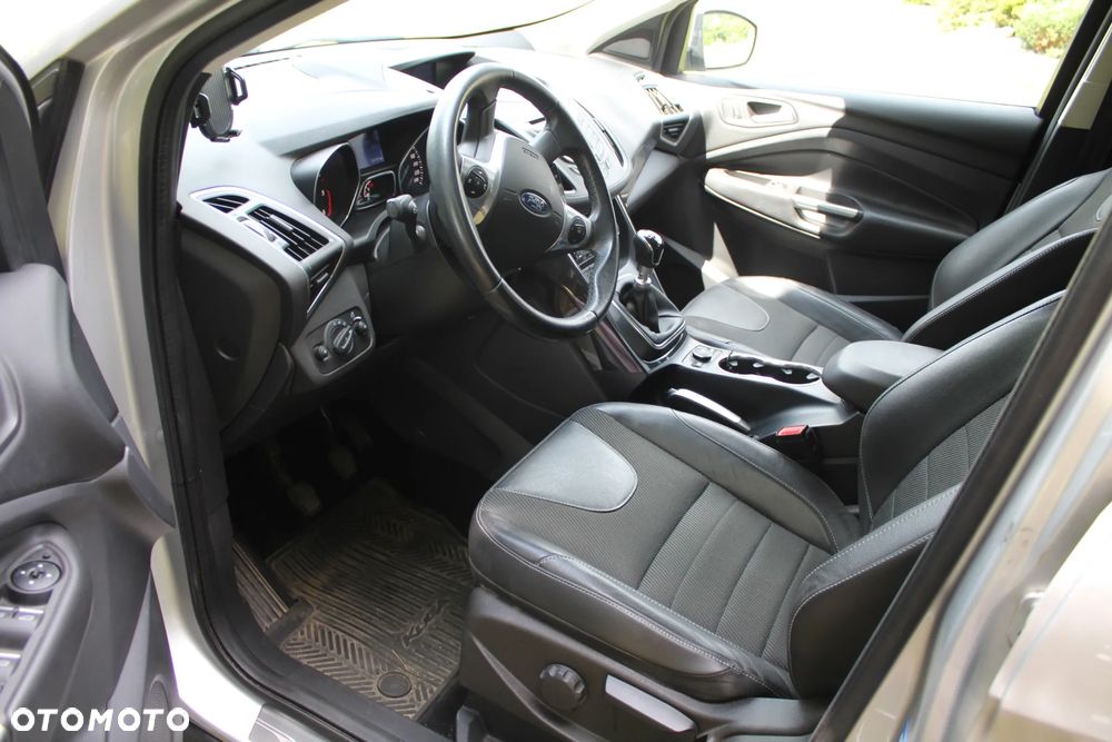 Ford Kuga 2.0 TDCi 4x4 Titanium - 11
