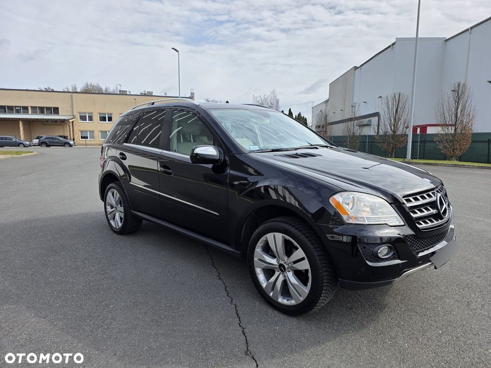 Mercedes-Benz ML - 8