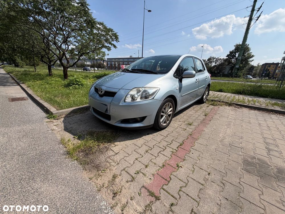 Toyota Auris 2.0 D-4D Luna - 2