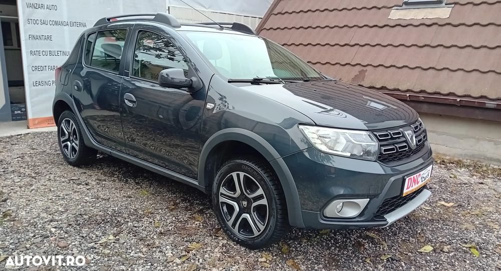Dacia Sandero Stepway TCe 90 (S&S) Celebration - 2