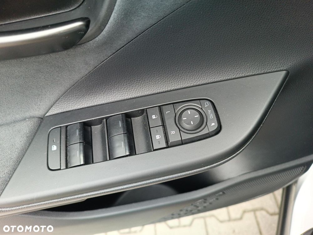 Toyota C-HR 1.8 Hybrid Executive - 22