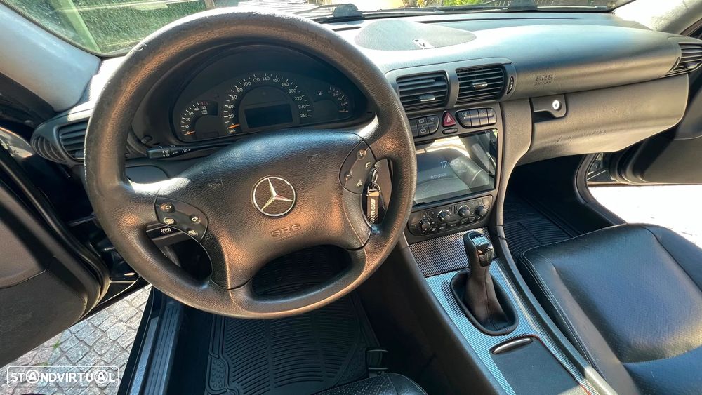 Mercedes-Benz C 220 T CDI Classic - 32