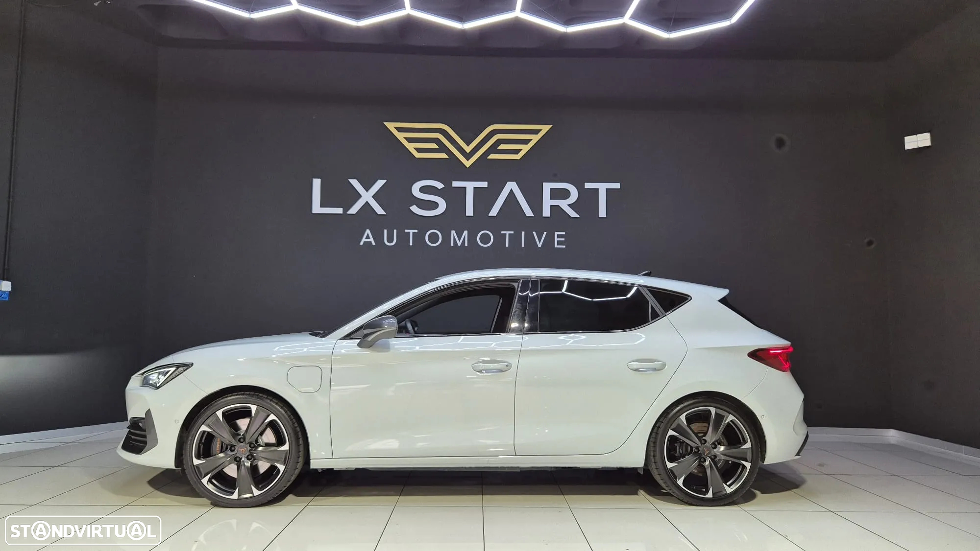 Cupra Leon 1.4 e-Hybrid VZ DSG - 3