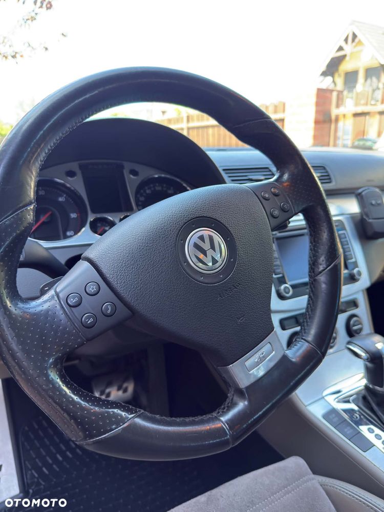 Volkswagen Passat 2.0 TDI DPF Sportline DSG - 21