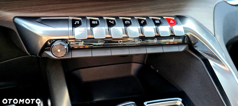 Peugeot 3008 1.5 BlueHDi GT Pack S&S EAT8 - 23