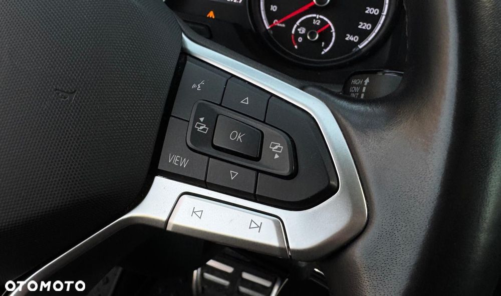 Volkswagen Caravelle 6.1 2.0 TDI L2 Highline DSG - 32