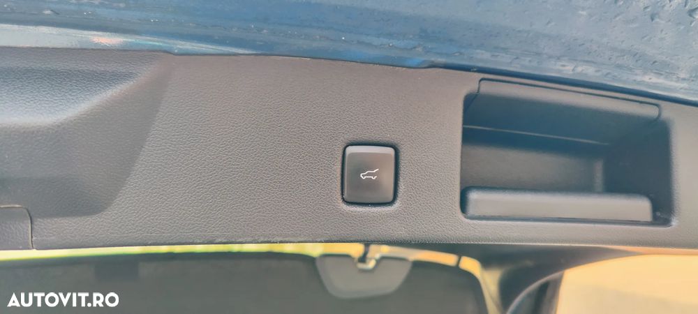 Ford Kuga 2.0 EcoBlue A8 AWD ST Line X - 26