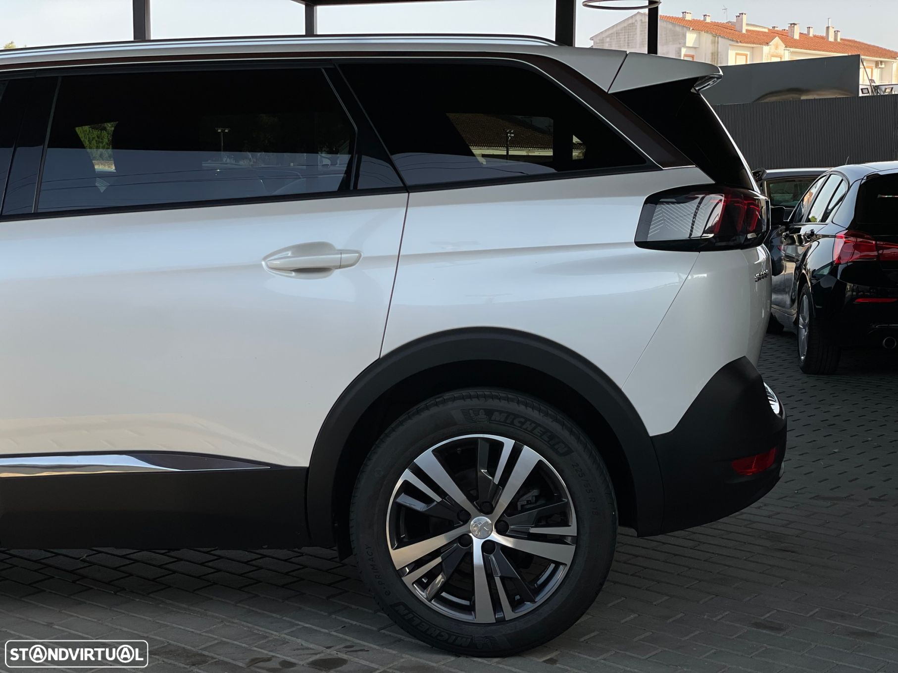 Peugeot 5008 1.2 PureTech Allure Pack EAT8 - 4