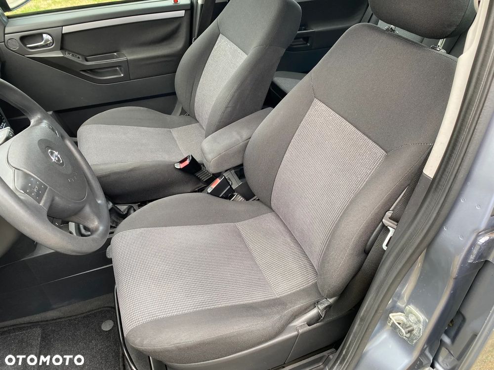 Opel Meriva 1.6 16V Essentia - 10