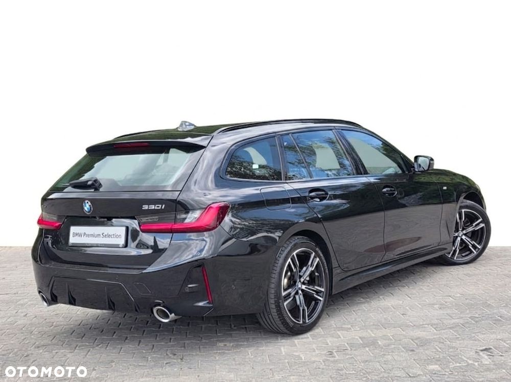 BMW Seria 3 330i xDrive M Sport - 6