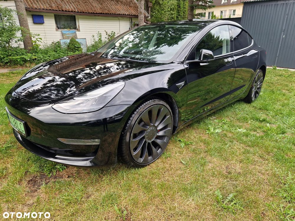 Tesla Model 3 Langstreckenbatterie Allradantrieb Dual Motor Performance - 2