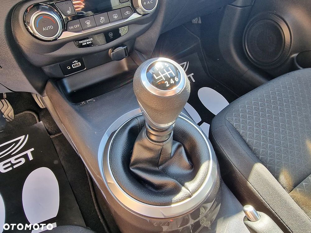 Nissan Juke 1.0 DIG-T Acenta - 16