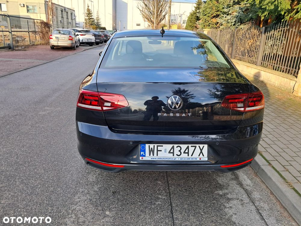 Volkswagen Passat 2.0 TDI EVO Business - 10