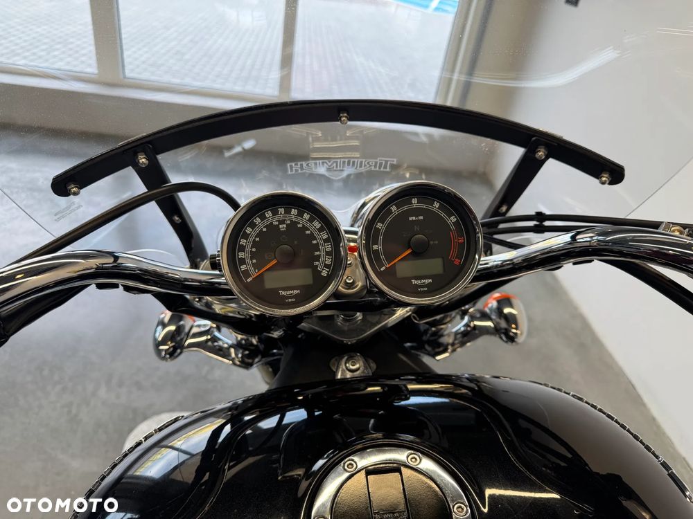 Triumph Rocket - 33