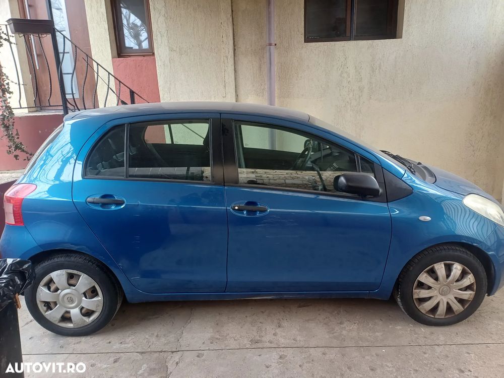 Toyota Yaris 1.3 Luna - 7