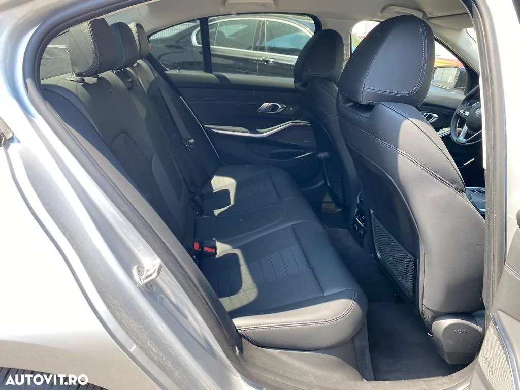 BMW Seria 3 320d Aut. xDrive Sport Line - 8