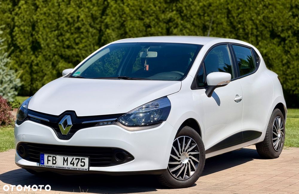 Renault Clio 1.2 16V 75 Expression - 11