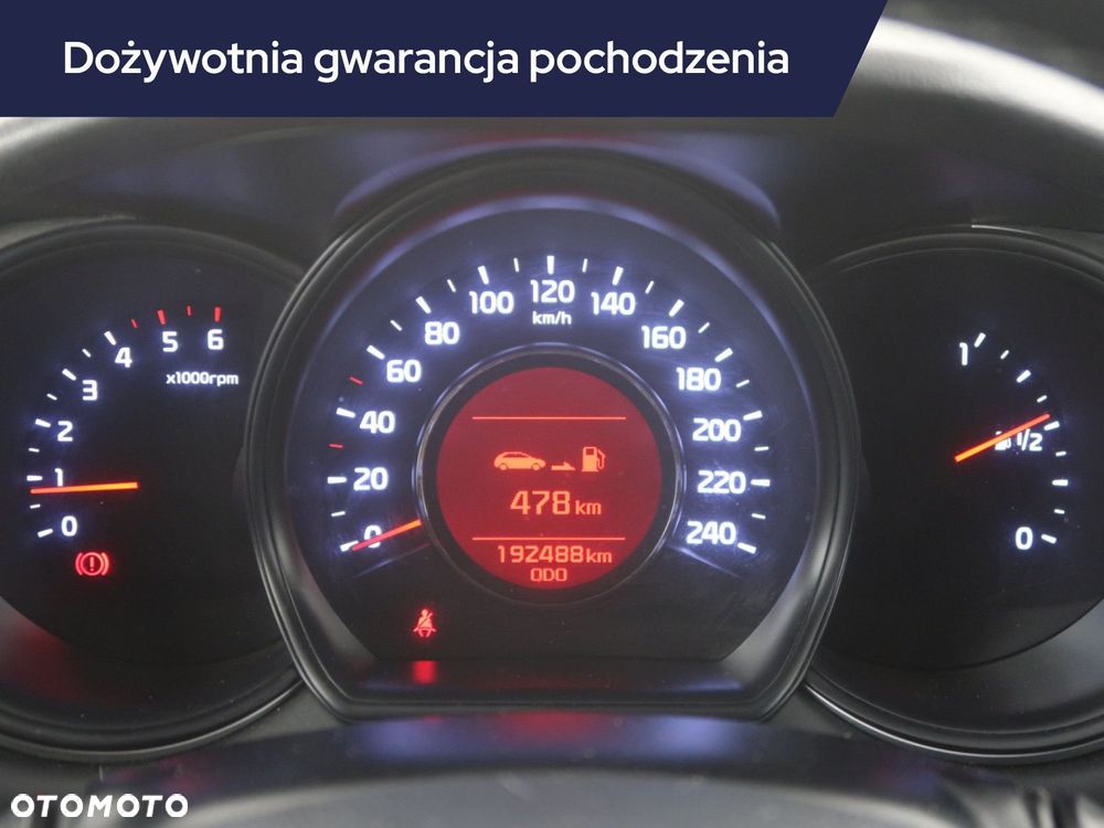 Kia Ceed - 13
