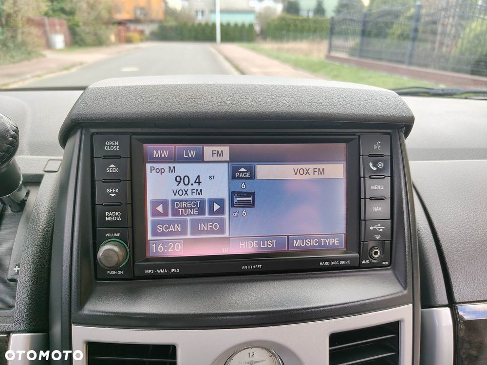 Chrysler Grand Voyager - 23