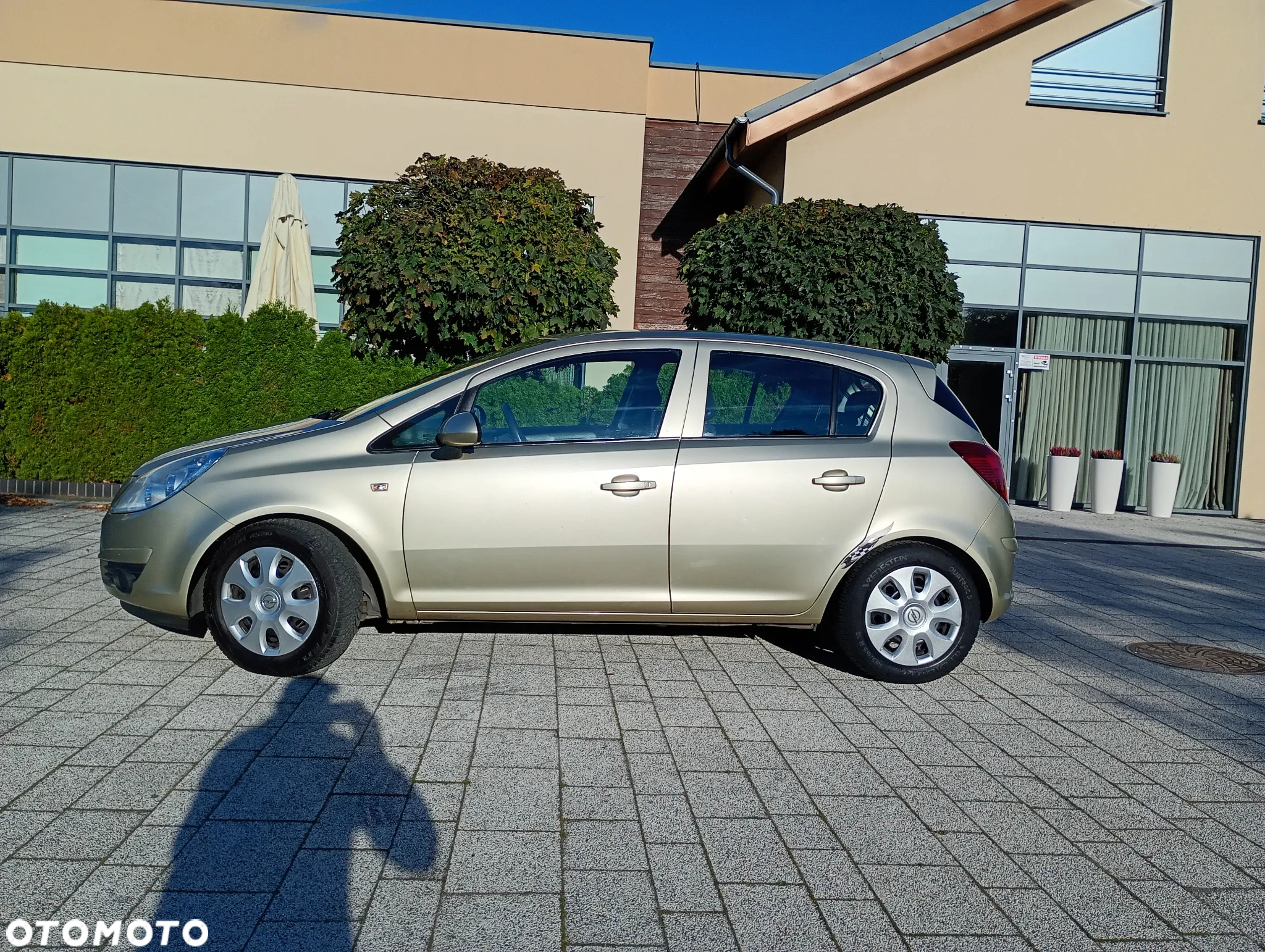 Opel Corsa 1.4 16V Edition - 3