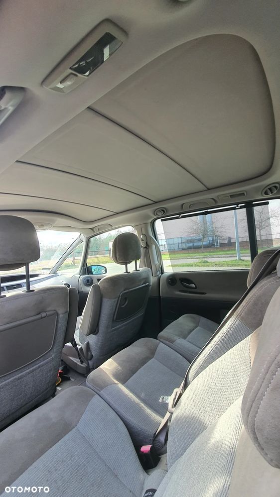 Renault Espace 2.2 dCi Authentique - 13