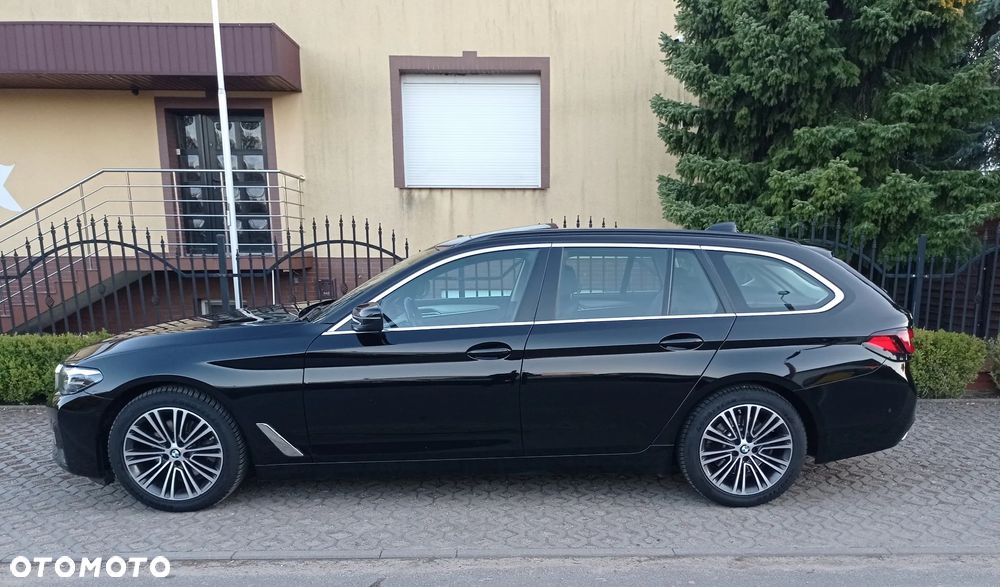 BMW Seria 5 520d Luxury Line sport - 16