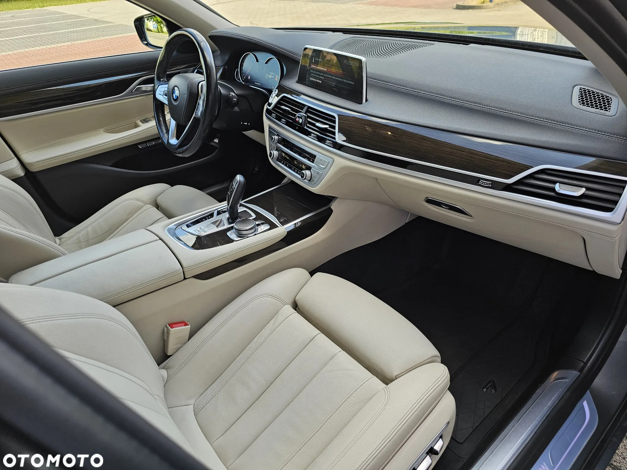 BMW Seria 7 730d xDrive - 23