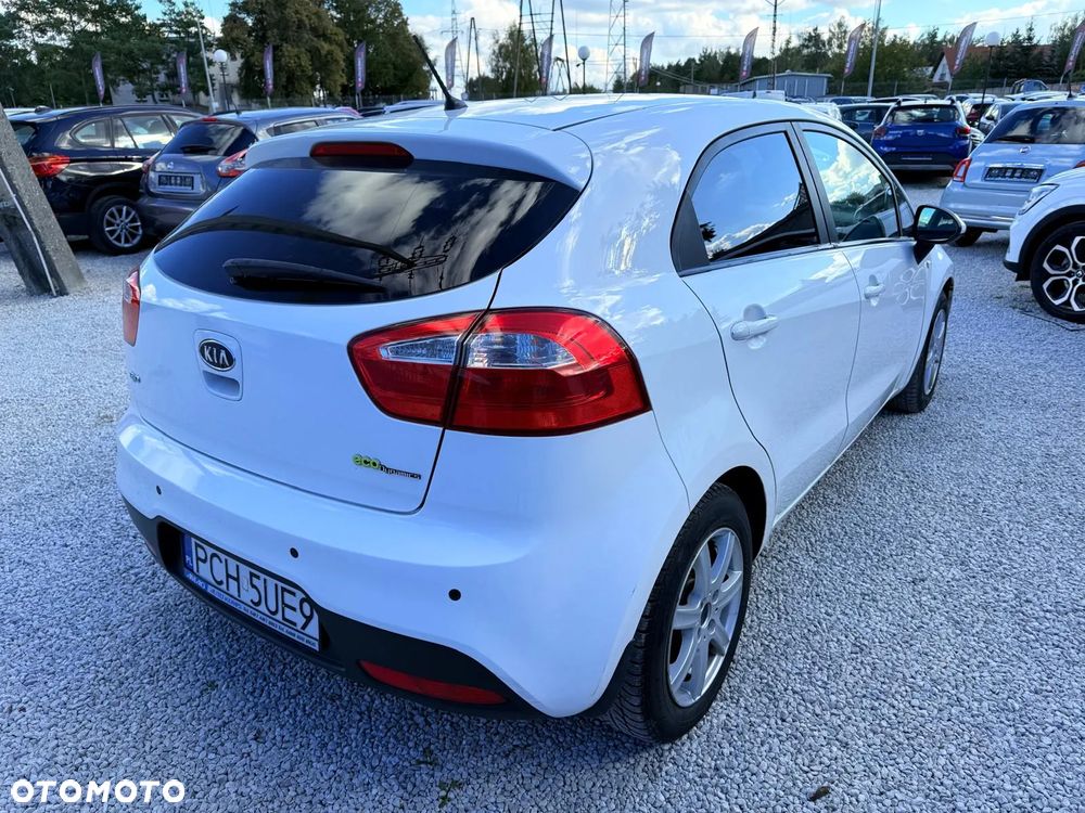 Kia Rio 1.1 CRDI Attract - 6