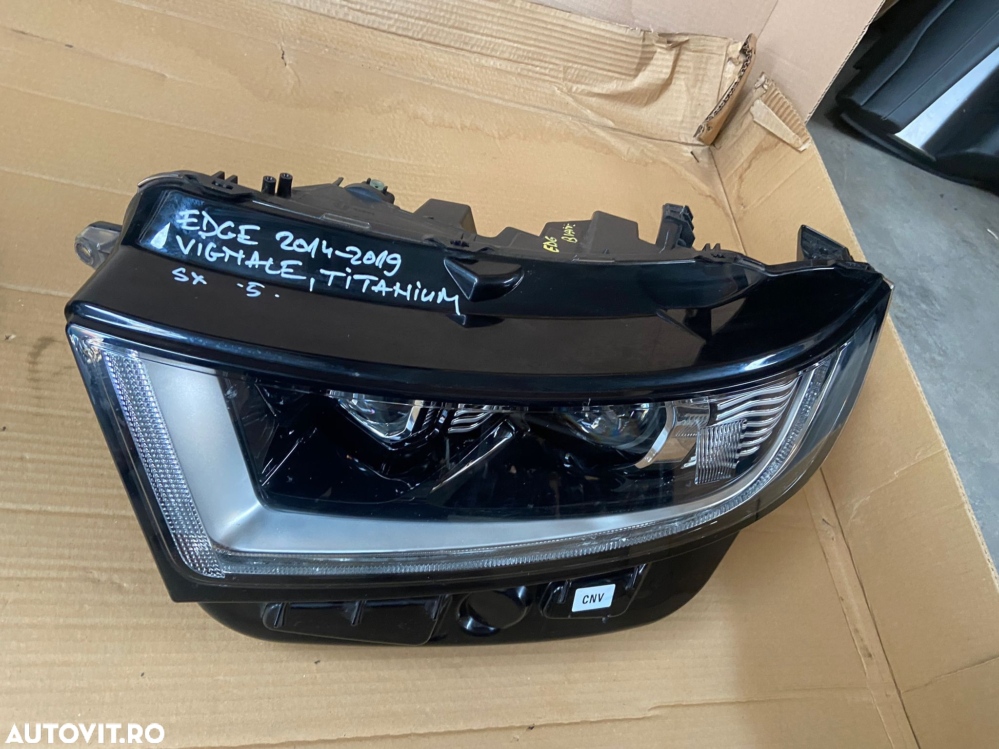 Far complet stanga si dreapta FORD EDGE an 2014-2019 fara defecte - 2