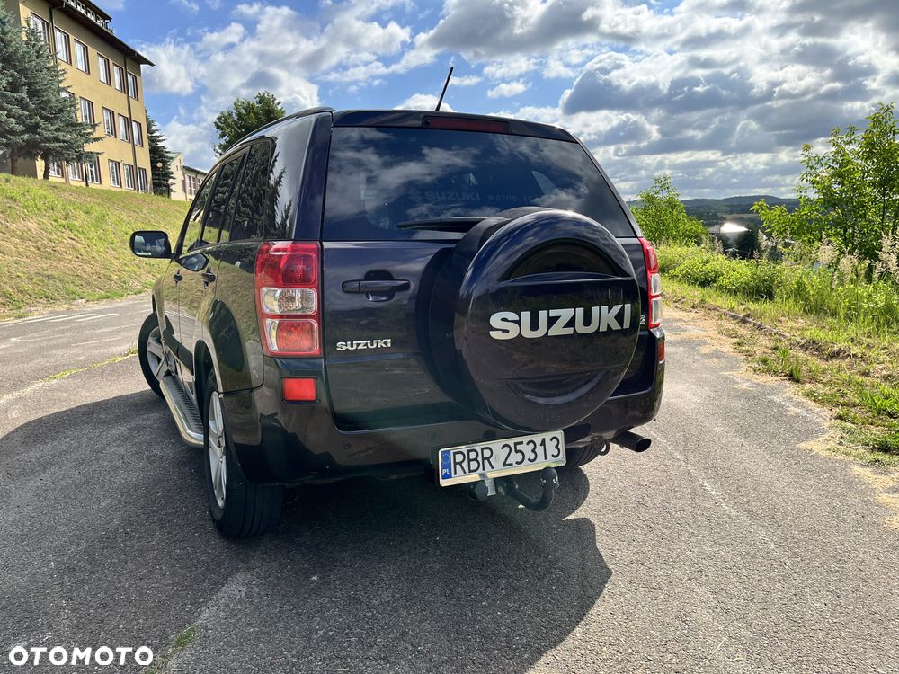 Suzuki Grand Vitara 2.4 De Luxe - 5