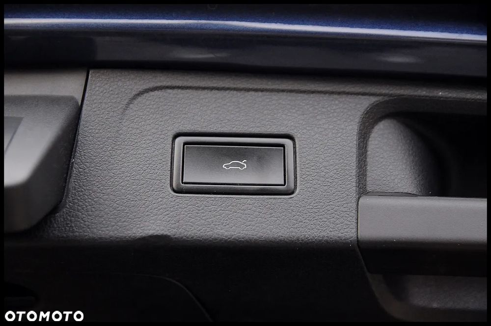 Volkswagen Passat - 28