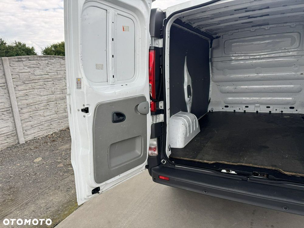 Opel Vivaro - 18