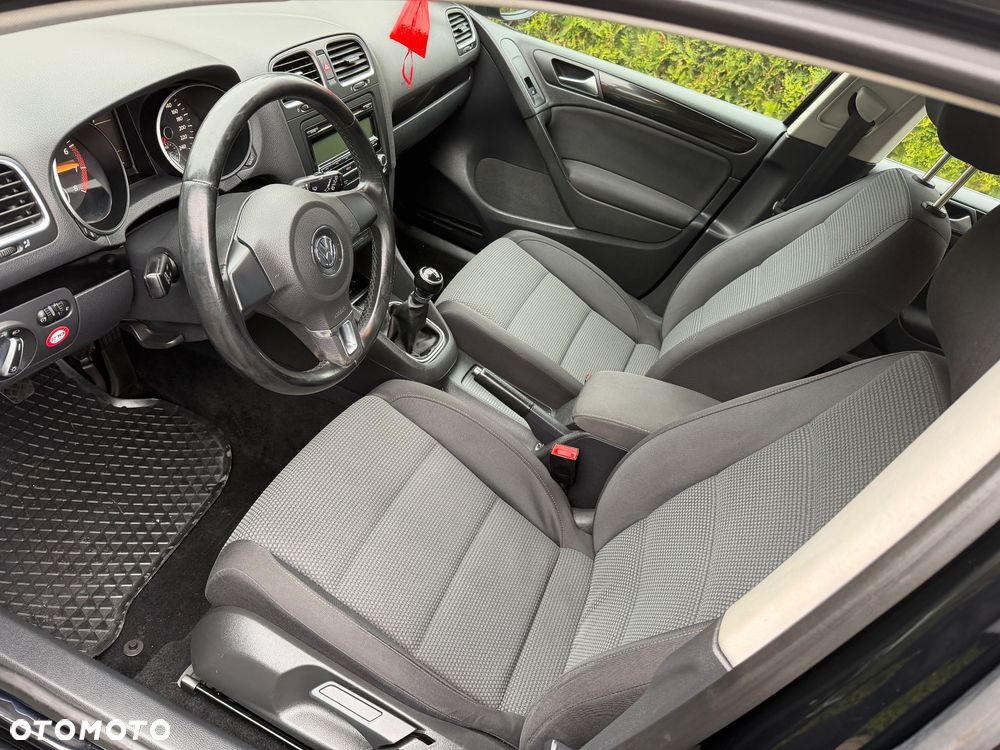 Volkswagen Golf - 11