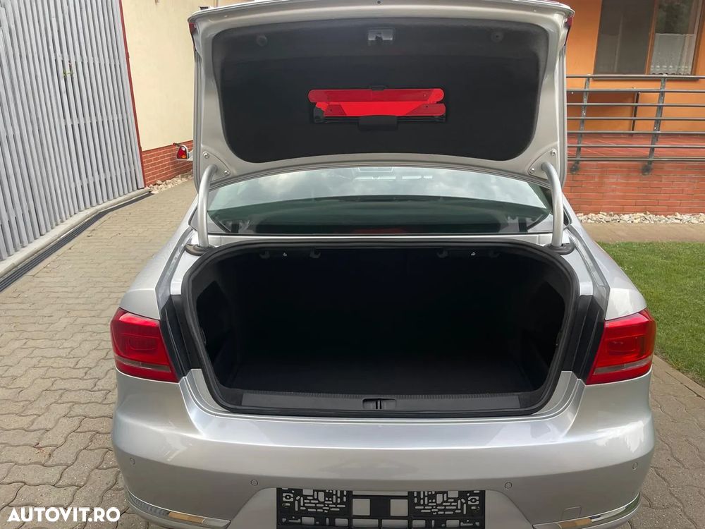 Volkswagen Passat 2.0 Blue TDI SCR Comfortline - 8