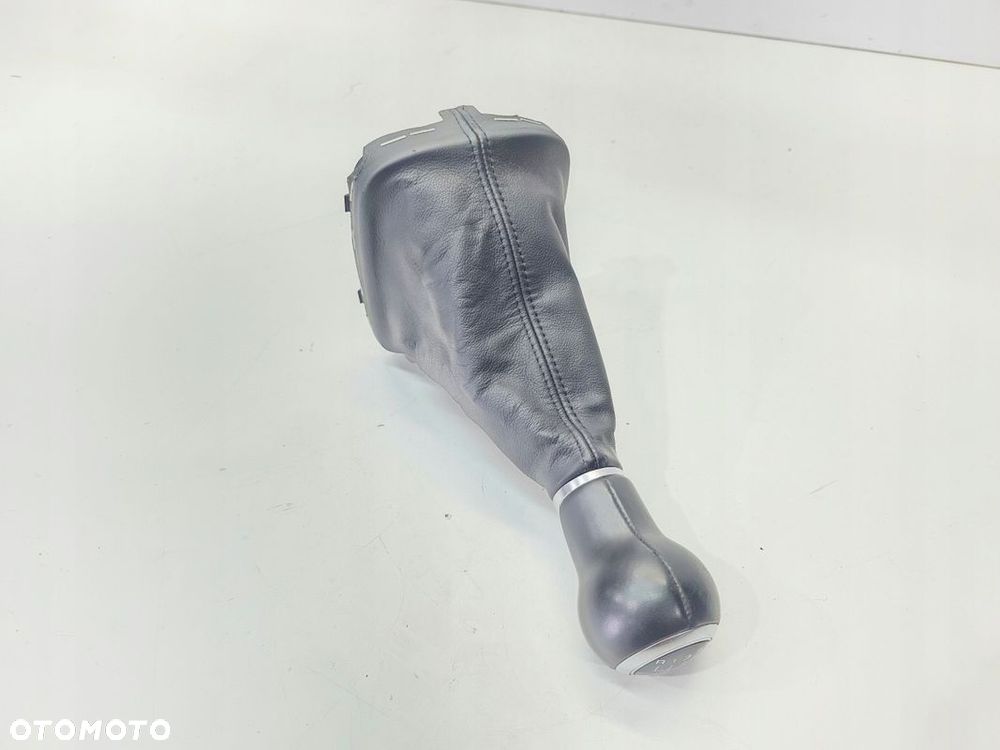 MIESZEK GAŁKA ZMIANY BIEGÓW AUDI A3 8P A1 8X 8P0863279A 5/25 5 BIEGÓW - 1