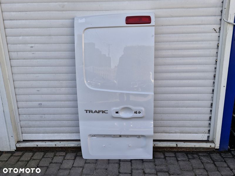 RENAULT TRAFIC III 3 DRZWI SKRZYDEŁKOWE LEWY TYŁ TYLNE LEWE - 1