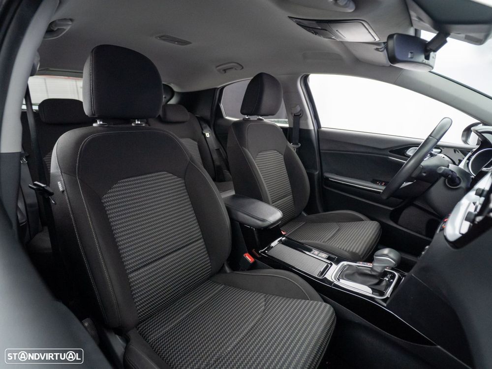 Kia XCeed 1.6 GDi PHEV Drive - 36