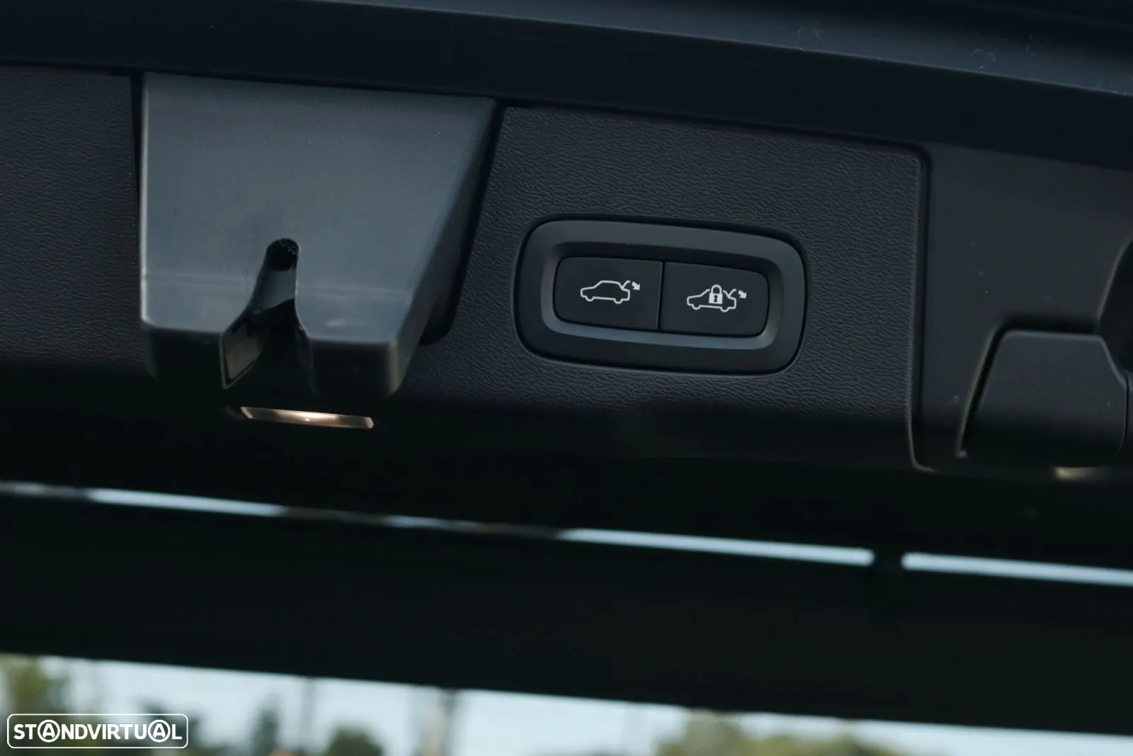 Volvo XC 60 2.0 T6 PHEV Inscription Expression AWD - 25