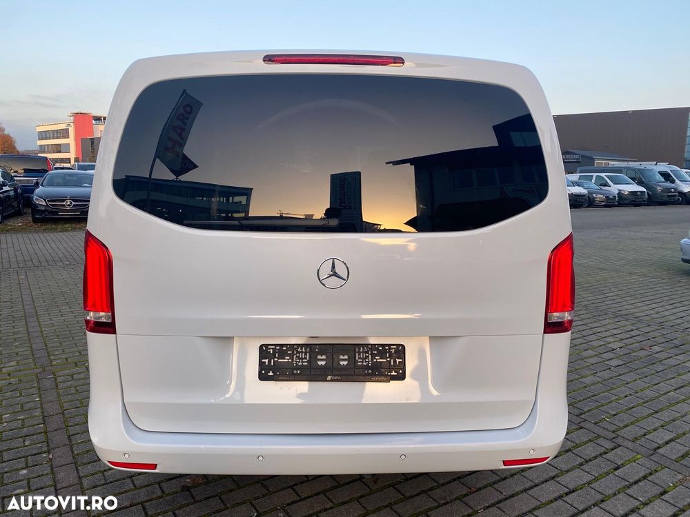Mercedes-Benz V 250 (BlueTEC) d extralang 4Matic 7G-TRONIC - 2