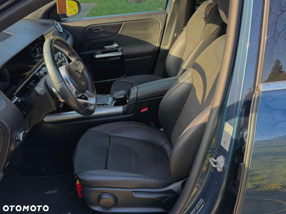 Mercedes-Benz GLA 200 AMG Line - 10