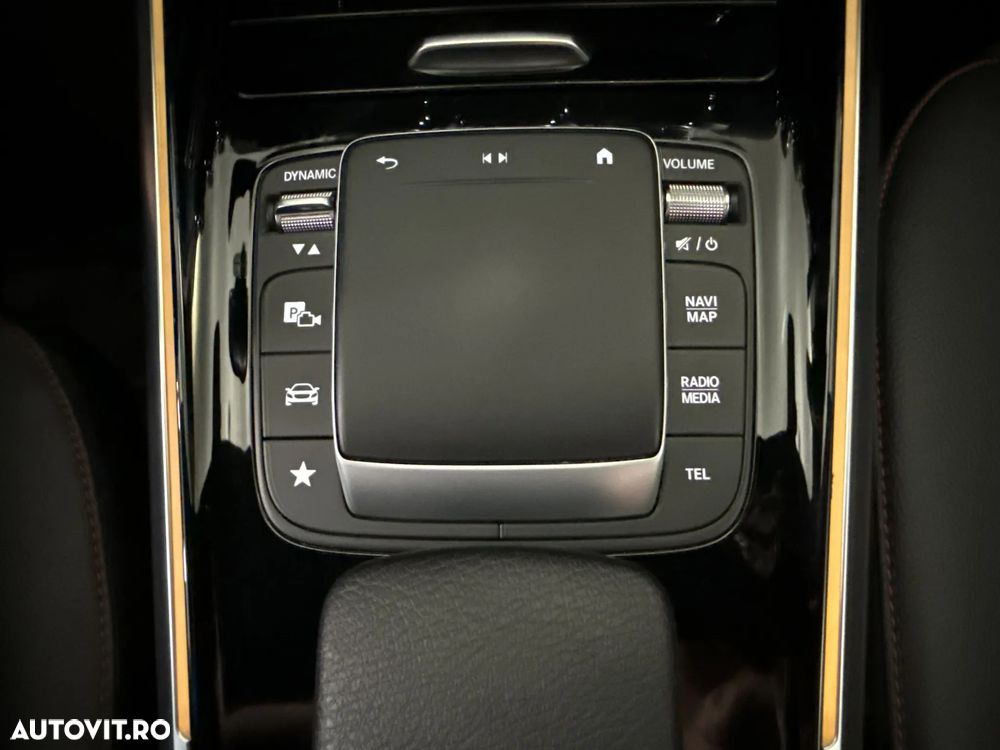 Mercedes-Benz GLA ver-250-4matic-7g--dct-amg-line - 18