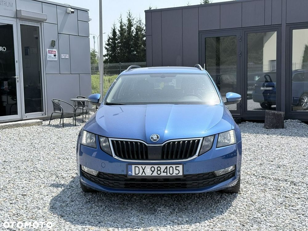 Skoda Octavia 1.6 TDI Ambition DSG - 2