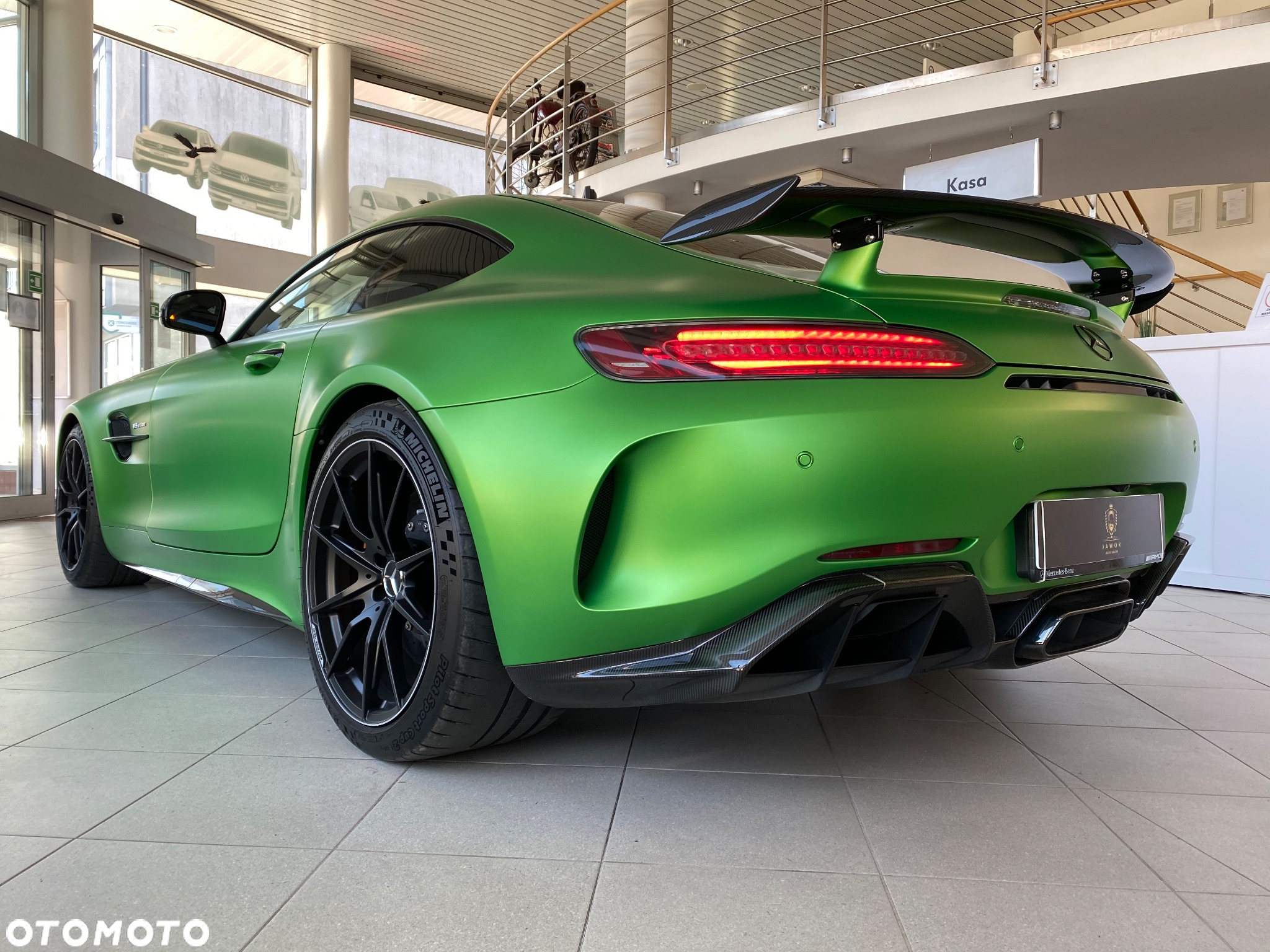 Mercedes-Benz AMG GT R - 8