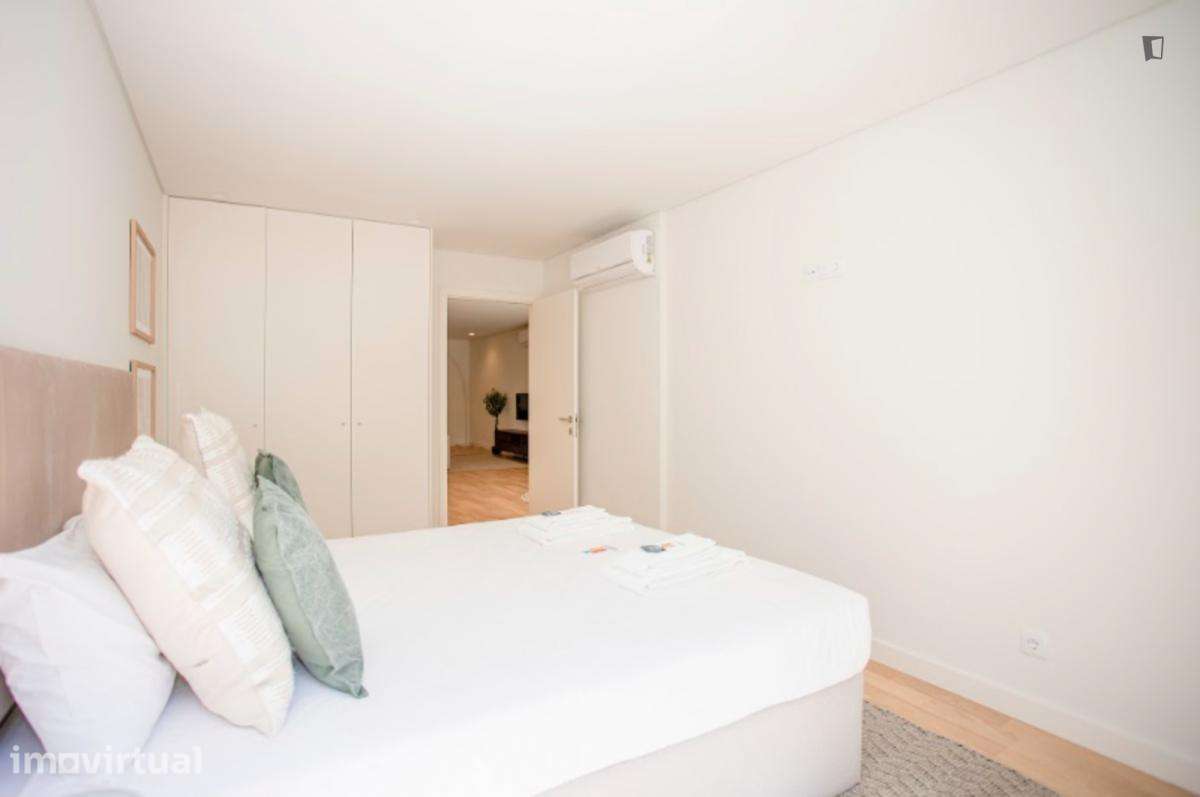 Apartamento com 1 quartos - localizado em Santo Ildefonso Porto - Grande imagem: 5/11