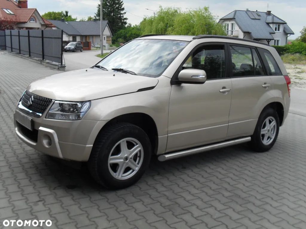 Suzuki Grand Vitara 2.0 - 1